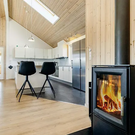 Nyaraló 20 Person In Løkken