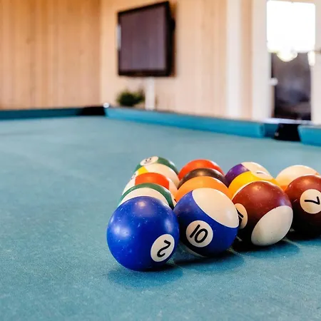 20 Person In * Løkken